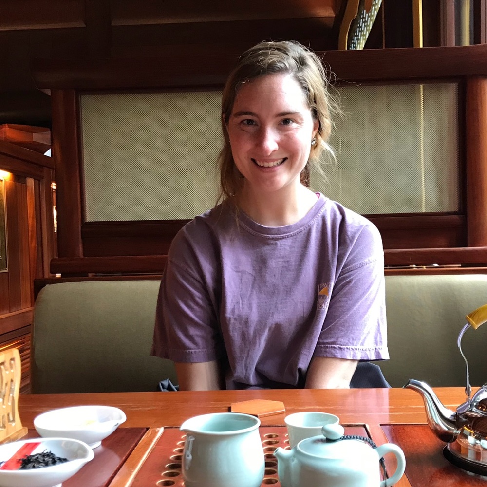 Meet your Posher, Caroline